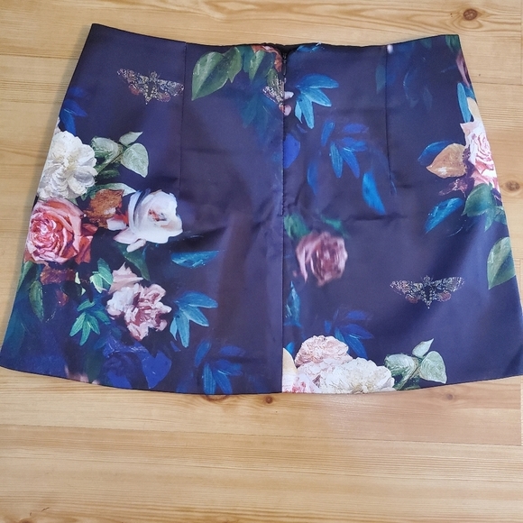 Topshop Women's Floral Mini Skirt - Picture 6 of 10